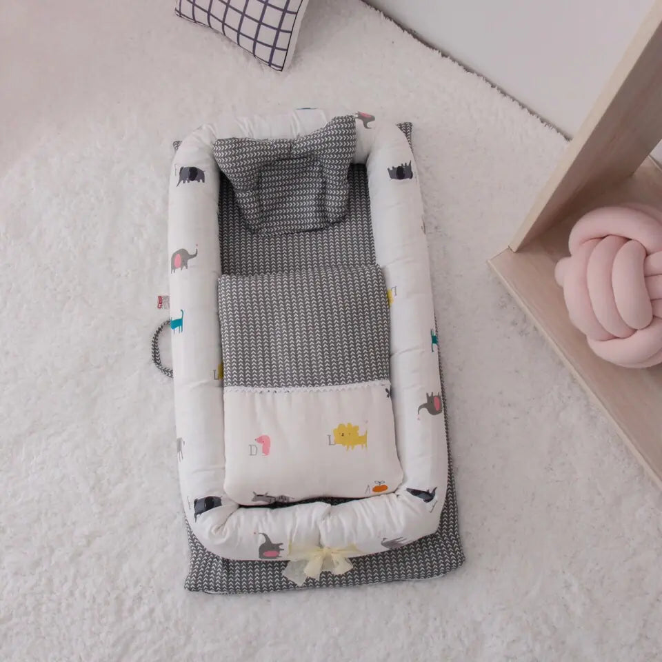 Portable Anti-Fright Bed for Newborns